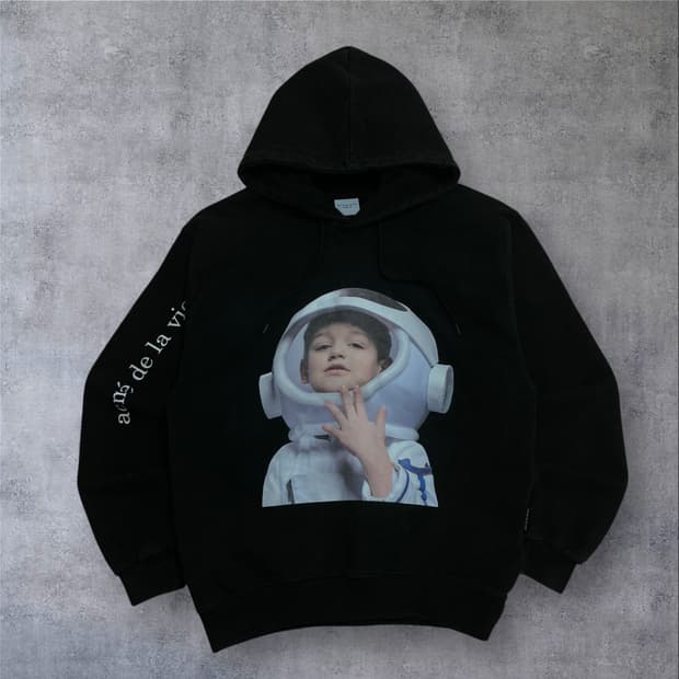 아크메드라비 베이비 페이스 빅로고 블랙 후드티