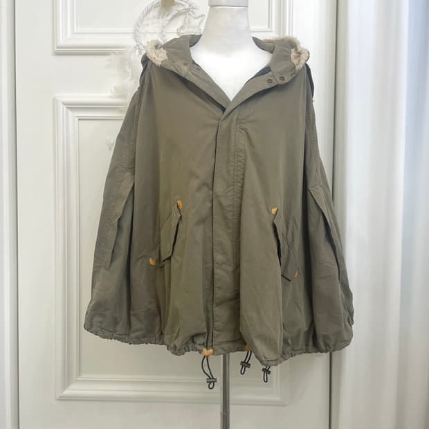 khaki pocket point hoodie cape outer