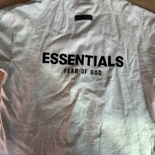 에센셜 롱슬리브