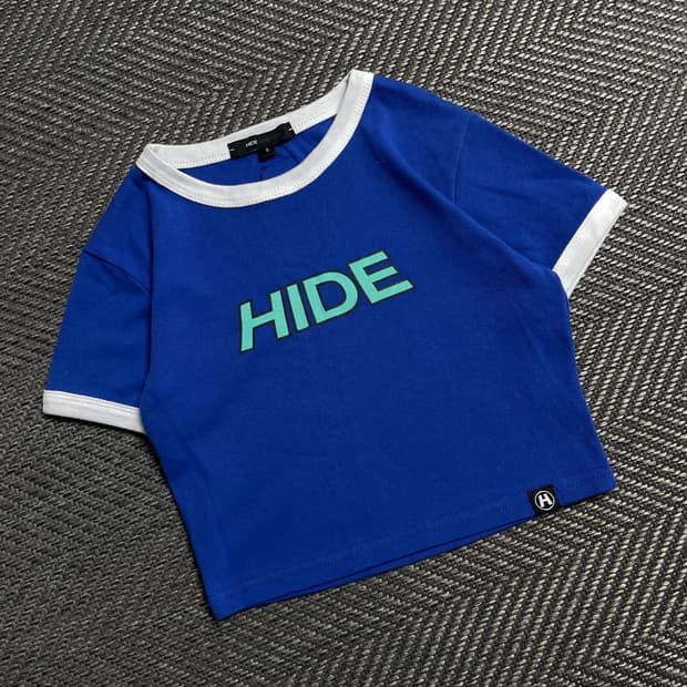 HIDE 우먼스 빅로고 크롭 반팔 티셔츠y 5700