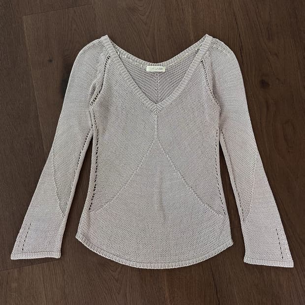 V-neck Net Knit