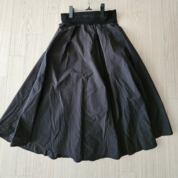 System 시스템 블랙 플레어 풀 스커트