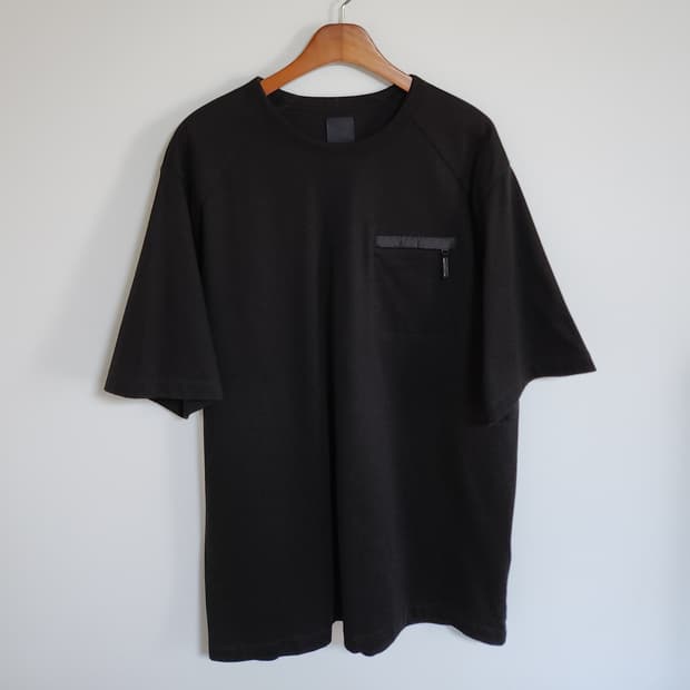 XL 준지 블랙 포켓 지퍼 남성 반팔티 JC2442P015