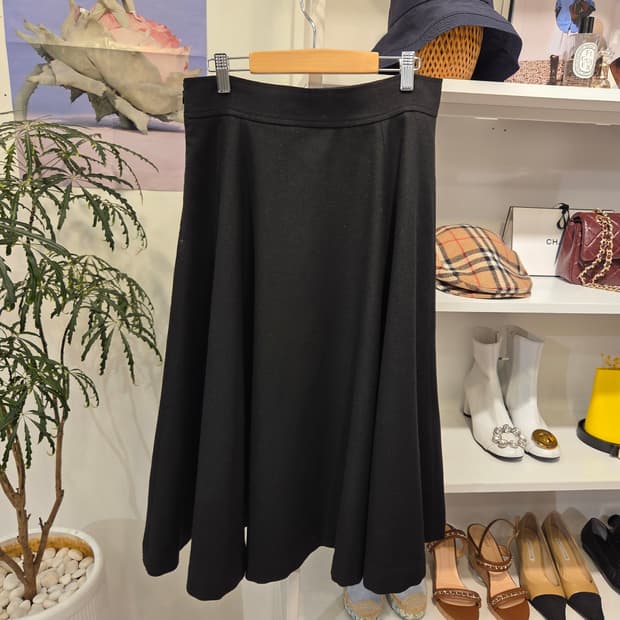 미샤 모혼방 후레아 스커트