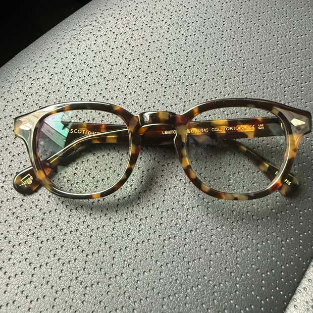 모스콧 렘토쉬 톨토이즈 46 (호야 변색렌즈 포함) 급처