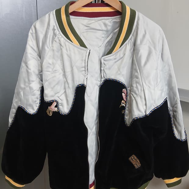 캐피탈 누빔 자켓