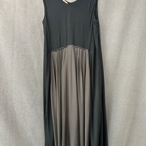 마르니 MARNI 슬리브리스 배색 원피스