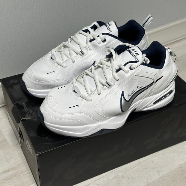 나이키 x 마틴로즈 에어모나크 280사이즈 새제품