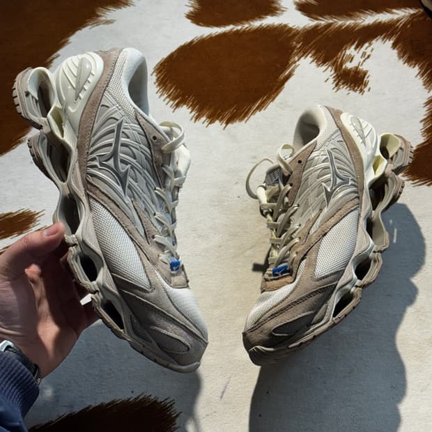 미즈노 웨이브 프로페시 LS 윈드 차임 (280)