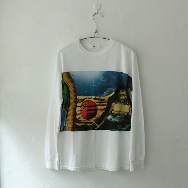 토가 비릴리스 롱슬리브 티셔츠 