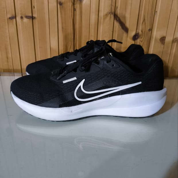 270mm 나이키 다운시프터13 러닝화