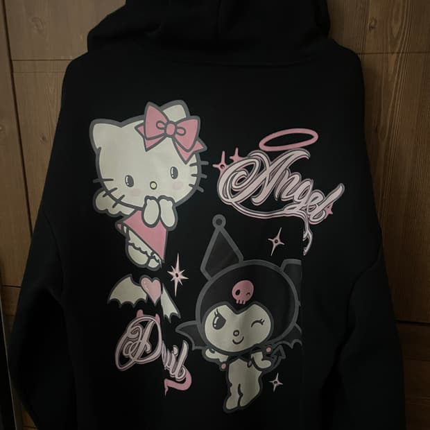 버쉬카 산리오 후드티