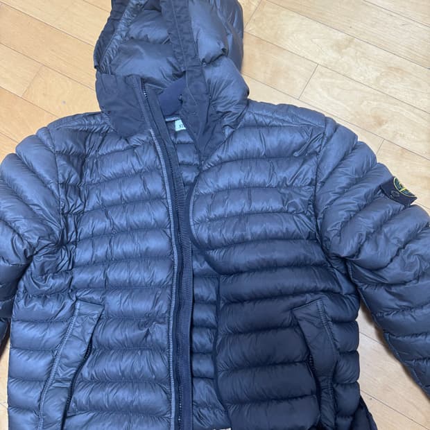 스톤아일랜드 경량패딩