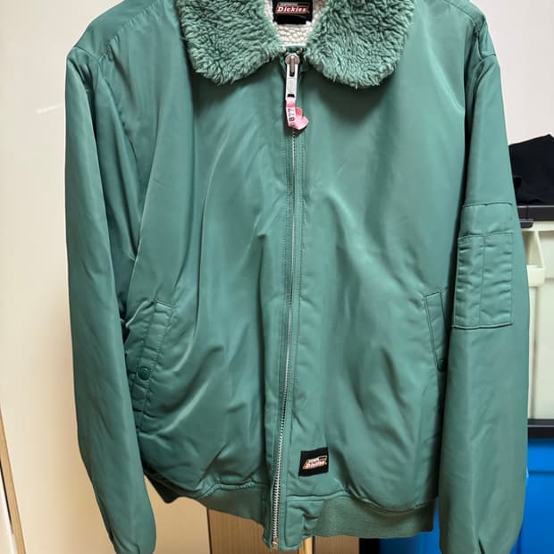 슈프림 x 디키즈 퍼칼라 봄버자켓 판매중!