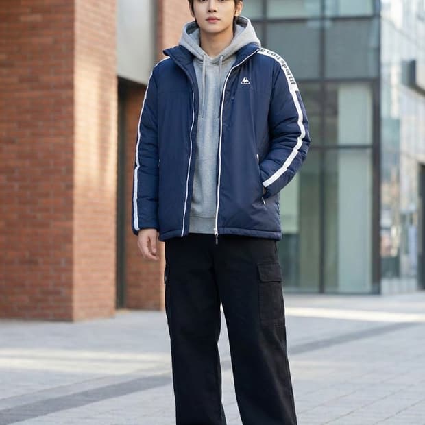 르꼬끄 스포르티브 레터링 덕다운 패딩 점퍼