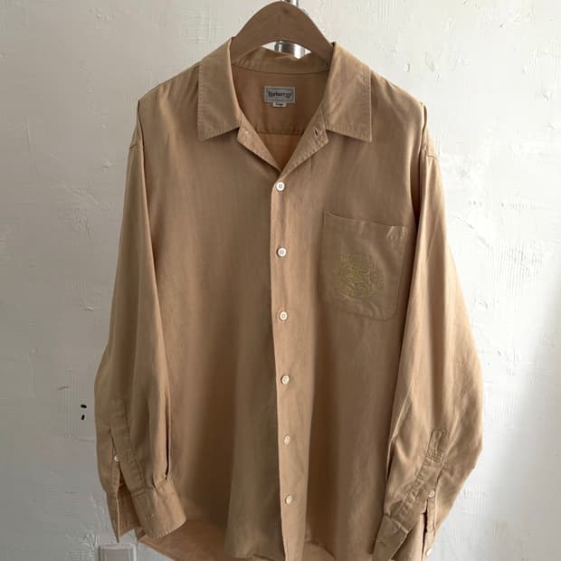 Burberry 버버리 크레스트로고 베이지 컬러 셔츠