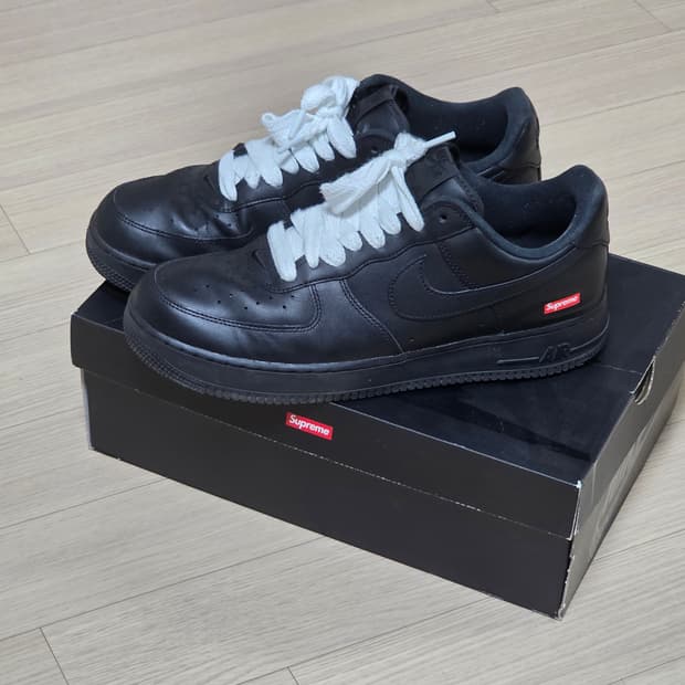 슈프림 에어포스 블랙