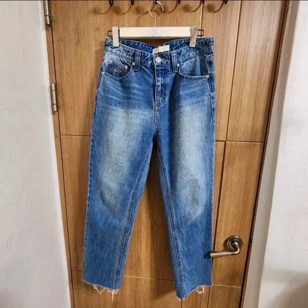 (30)플랙진 스티즈 크롭테이퍼드핏 데님 팬츠