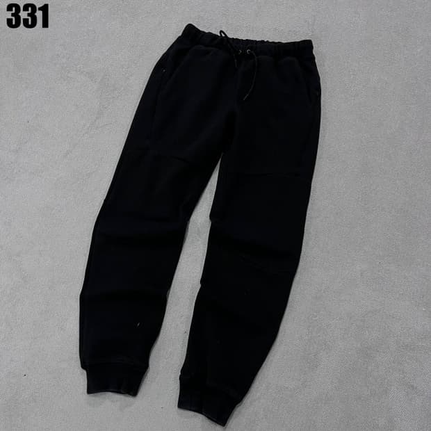 뉴에라 조거 트레이닝 