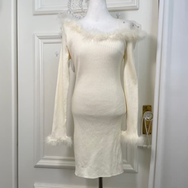 cream ivory fur crystal point diagonal m