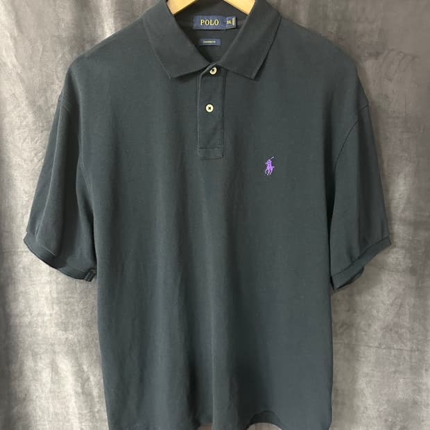 폴로 랄프로렌(Polo Ralph Lauren)의 커스텀 핏 반팔 카라티