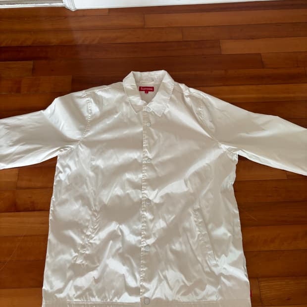 슈프림 15ss 인터네셔널 코치자켓 화이트 XL