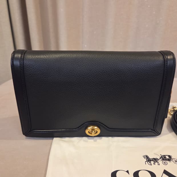 코치 라일리 크로스바디