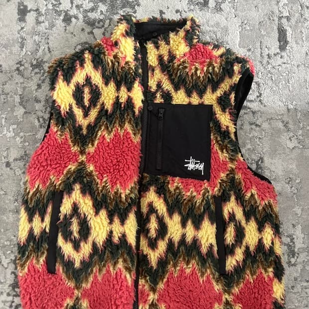 스투시 아즈텍 패턴 플리스 베스트 멀티