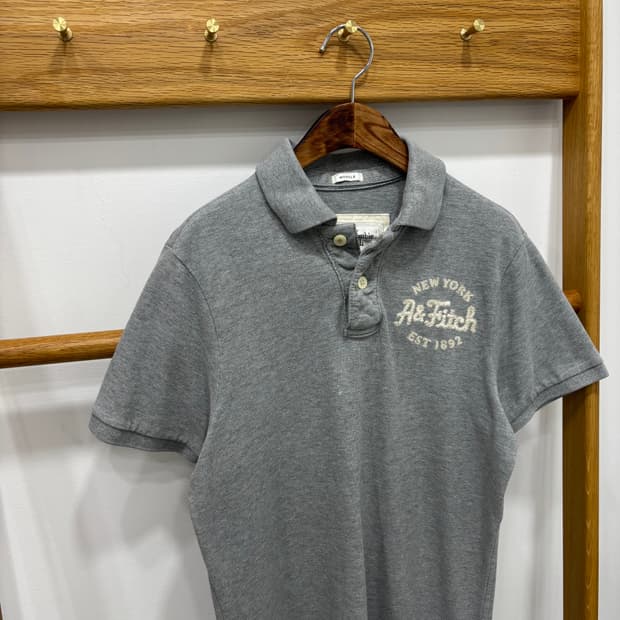 Abercrombie 피케 반팔티
