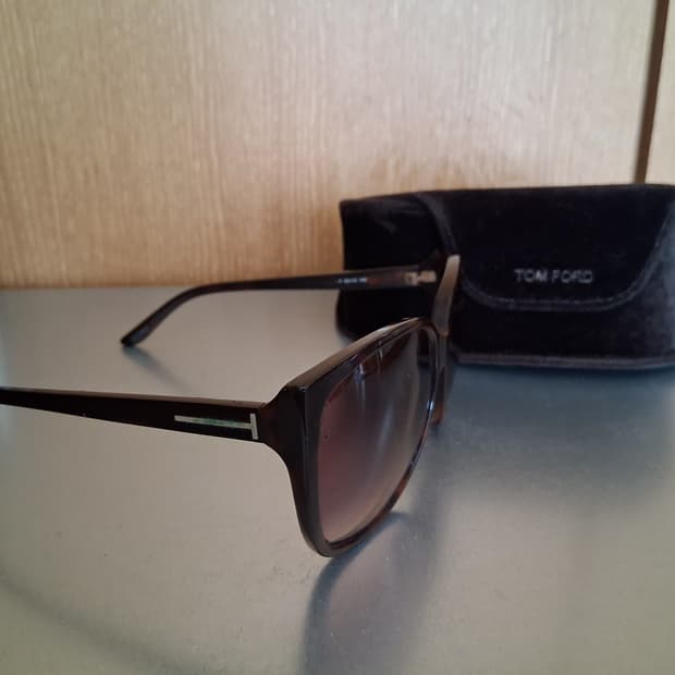 탐포드 선글라스 갈색