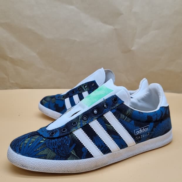 아디다스 가젤 패턴 여성스니커즈235 