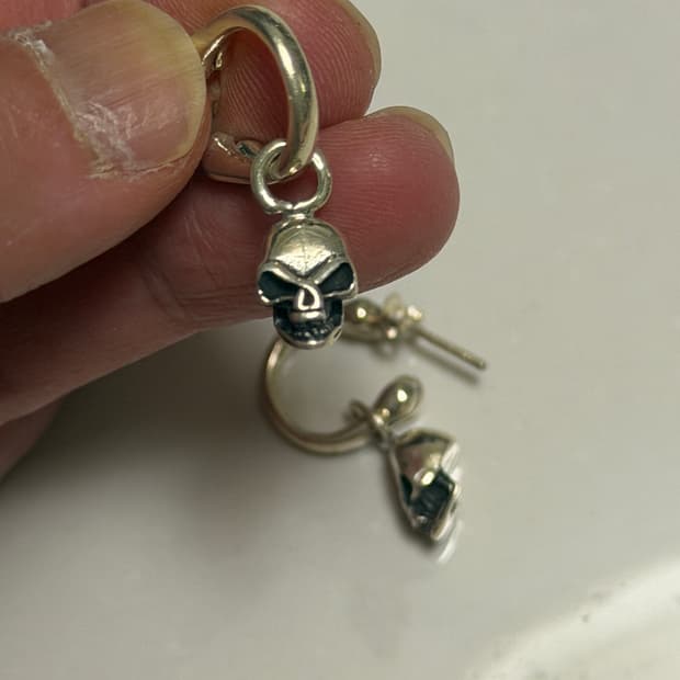 925실버 실버 스컬 댕글 후프 귀걸이