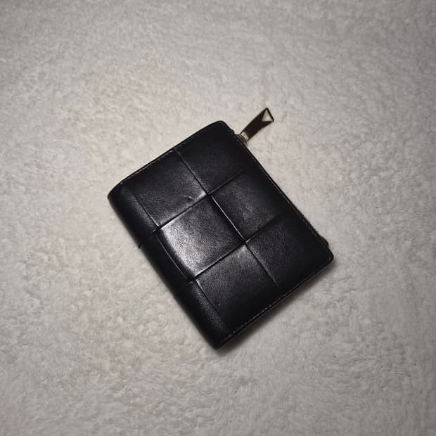 보테가베네타 지퍼 반지갑