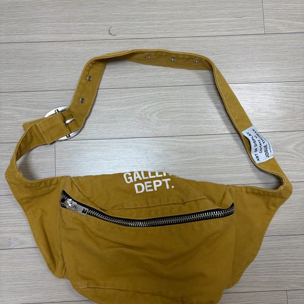 갤러리 디파트먼트 힙색