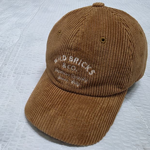 와일드브릭스 코듀로이 브라운 모자 볼캡 wild bricks
