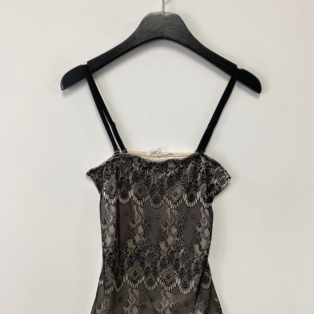  LITTLE NEW YORK sleeveless top 레이스 탑