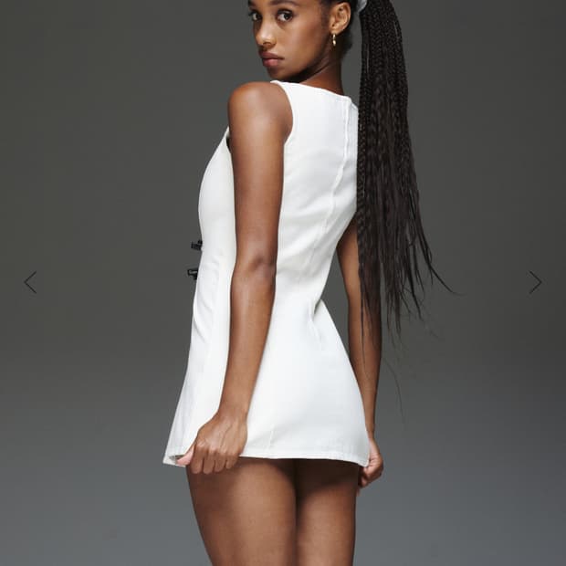 글로니 THE CHLOE DRESS (WHITE)