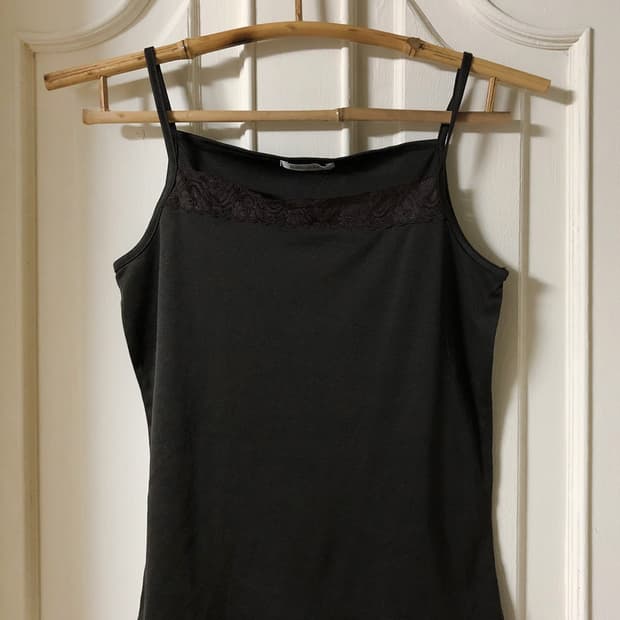 lucy lace sleeveless top
