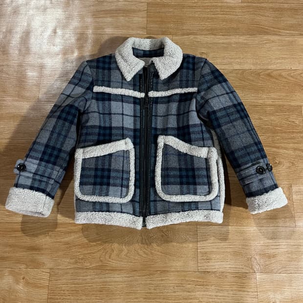 [키즈] 버버리 체크 양털 자켓