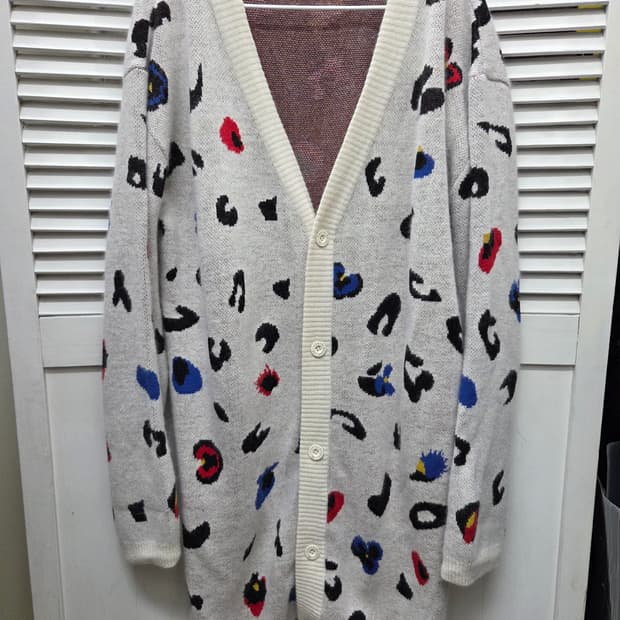 카스텔바작 레오파드 니트 가디건