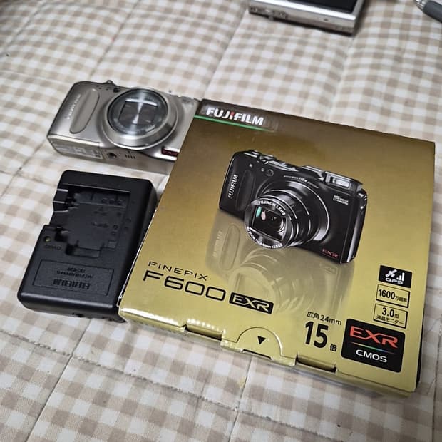 후지필름 파인픽스 FinePix F600EXR 디카 카메라 판매