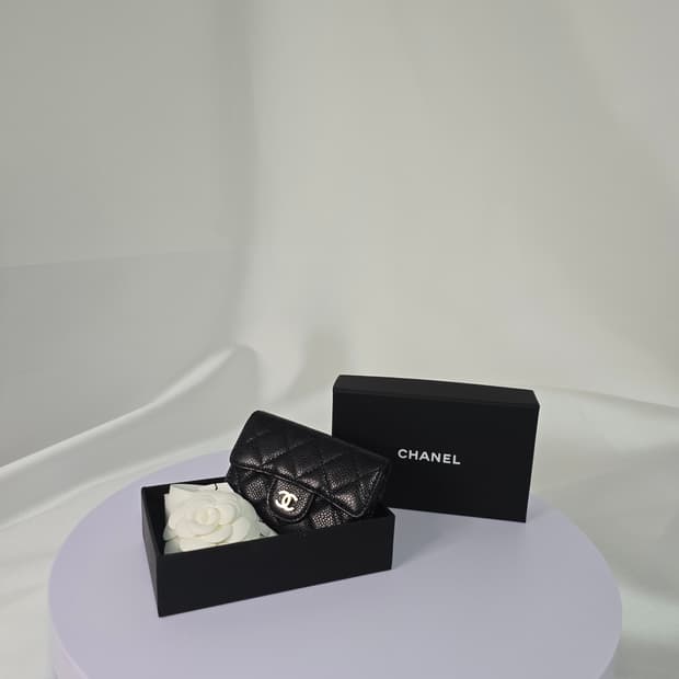 샤넬 카드지갑 캐비어 블랙 금장