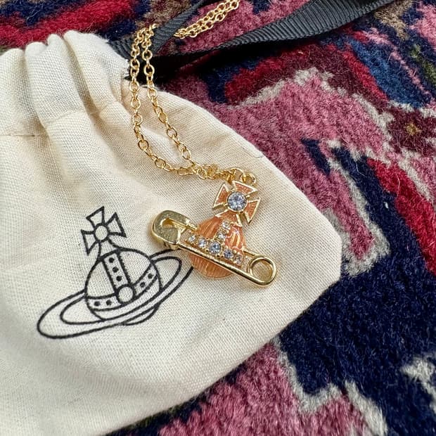 Vivienne Westwood safety pin PENDANT