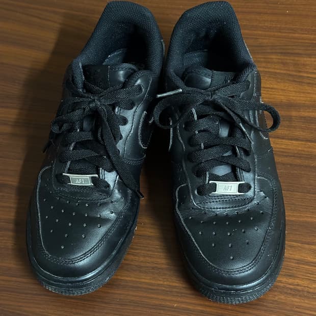 나이키 에어포스 1 트리플 블랙