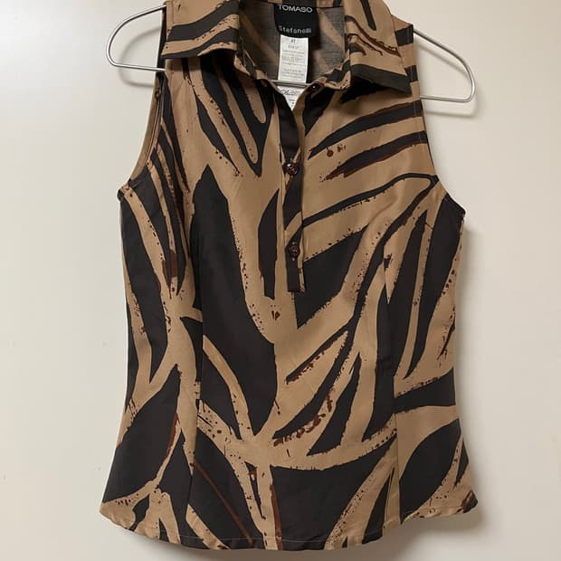 Tomaso stefanelli sleeveless shirts