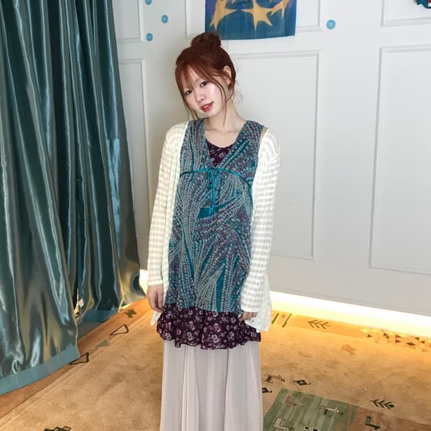 👗+💟 컬러 조합으로 빈티지 모리걸무드••*💐