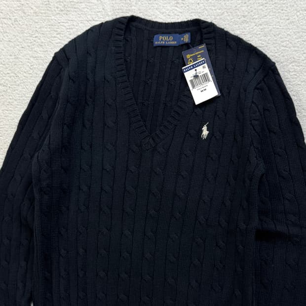 폴로 블랙 케이블 니트