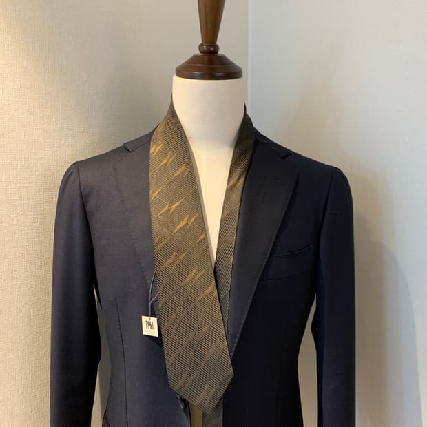 이세이미야케 명품넥타이 100실크 택 달린 상품 클래식룩 A+등급