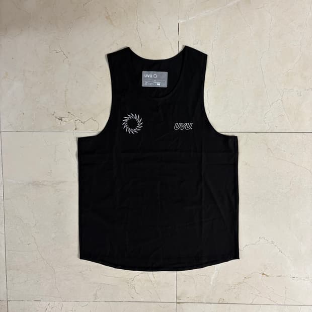 UVU Running vest black