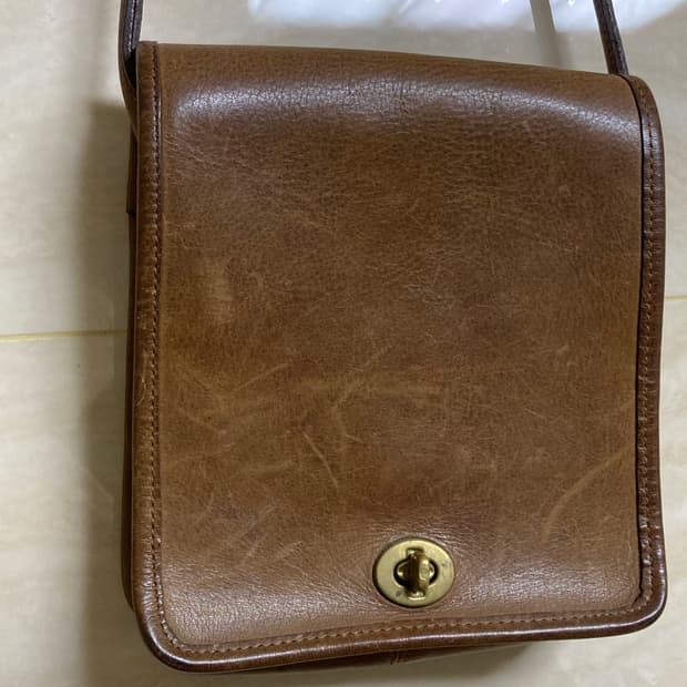 올드코치 숄더백